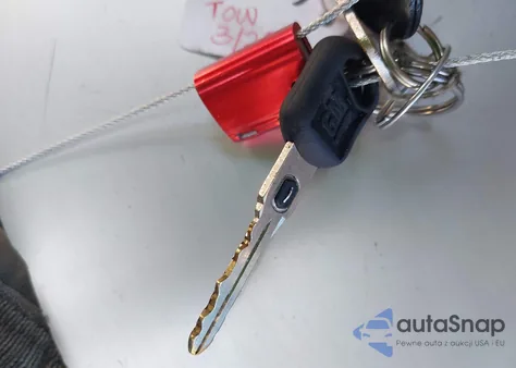 2001 Buick Century Custom z USA, uszkodzony, nr VIN 2G4WS52J411337070